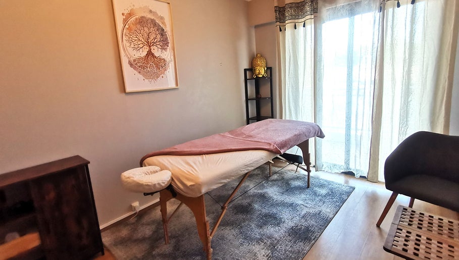 Salle de massage apaisante chez Linda Voarino à Vence, Provence-alpes-côte D'azur, FR.
