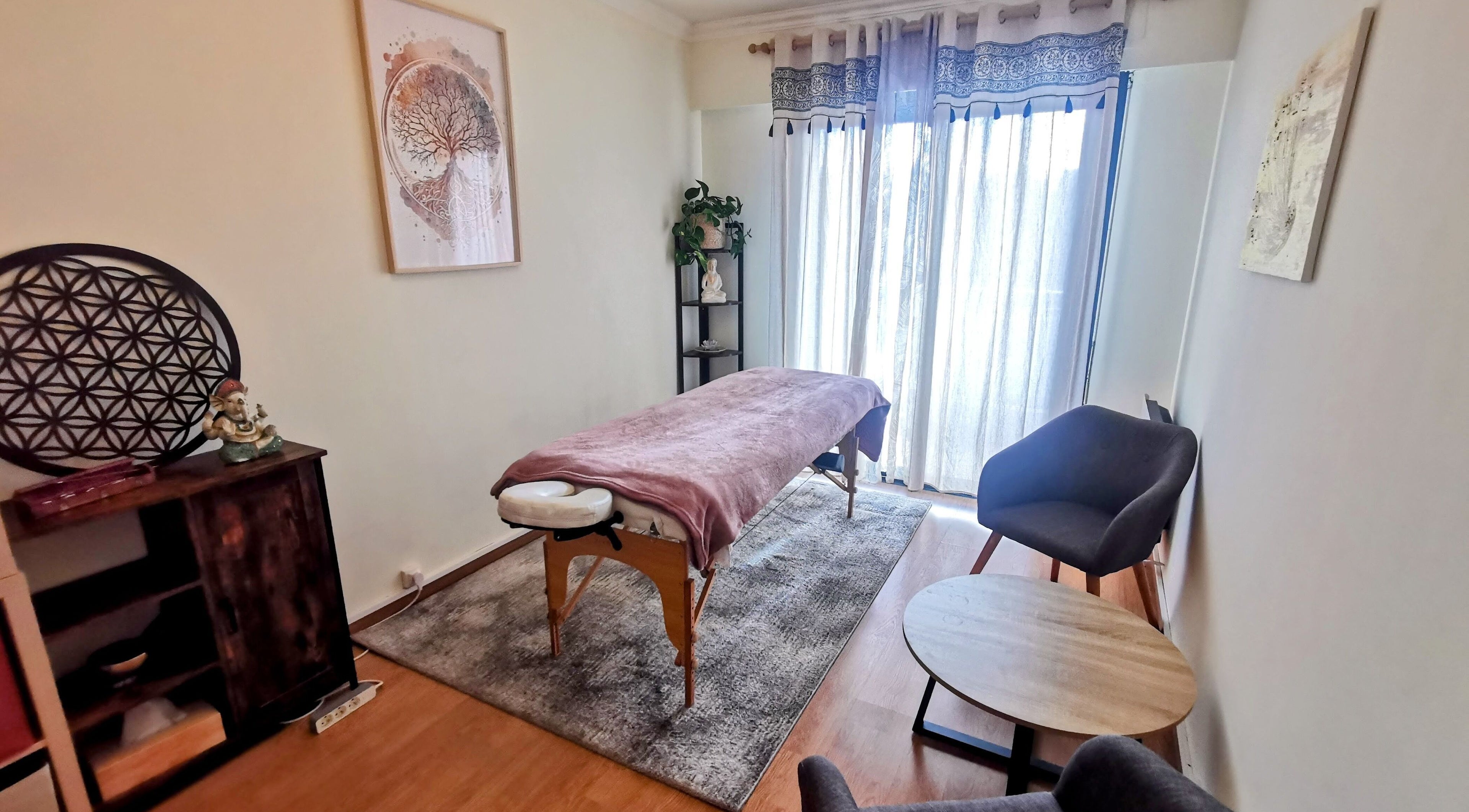 Salle de soins apaisante chez Linda Ayurveda, à Vence, Provence-alpes-côte D'azur, FR.