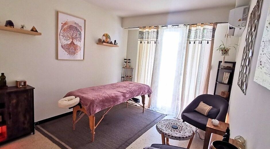 Salle de massage apaisante chez Linda Ayurveda, Vence, Provence-alpes-côte D'azur, FR.