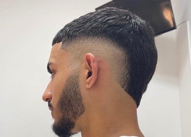 Moderno corte degradado en Barbershop Costa Teguise, Costa Teguise, Canarias, ES.