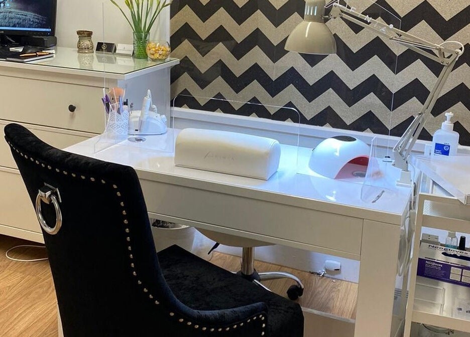 Nail station at Queen Bee Waxing Studio with chic decor in Marlow, England, GB.
