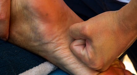 Massage des pieds à Massage Sportif Paris, Paris, Île-de-France, FR pour détente et bien-être.