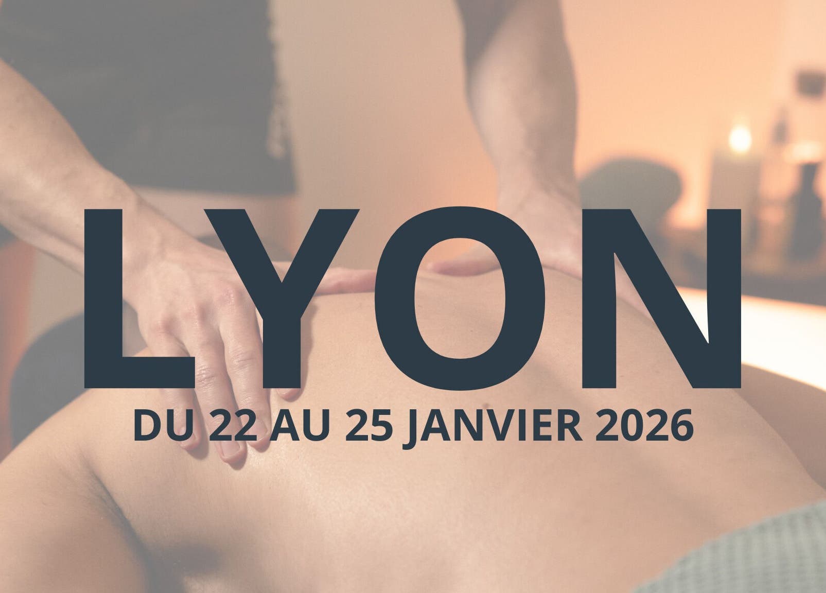 Personne recevant un massage relaxant chez Un Brun Masseur - Lyon, Auvergne-rhône-alpes, FR.