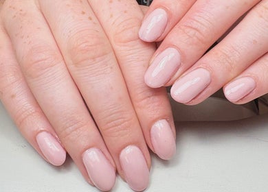 Close-up of elegant pink manicure at Ellavated Nailz, Cardiff, Wales, GB.