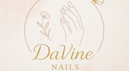 DaVine Nails logo featuring hand and flower design in Leigh on Sea, England, GB.