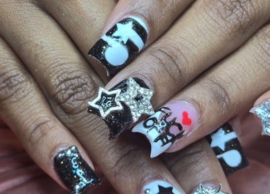 Intricate star-themed nail art by NailVixenKay The Travel Nail Tech in Chicago, Illinois, US.
