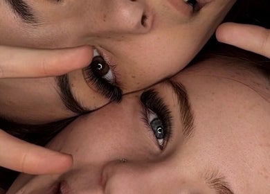 Close-up of elegant lashes at Lasheddbymkk in Melonba, New South Wales, AU, showcasing beauty and wellness.