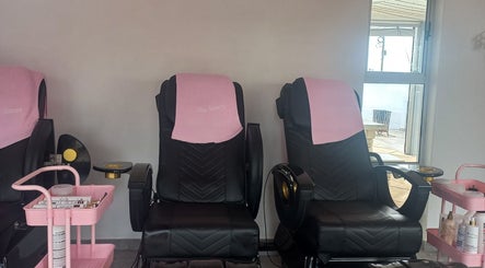 Relaxation chairs at Angelique's Aesthetics @ The New James, Pretoria, Gauteng, ZA. Elegant beauty setting.