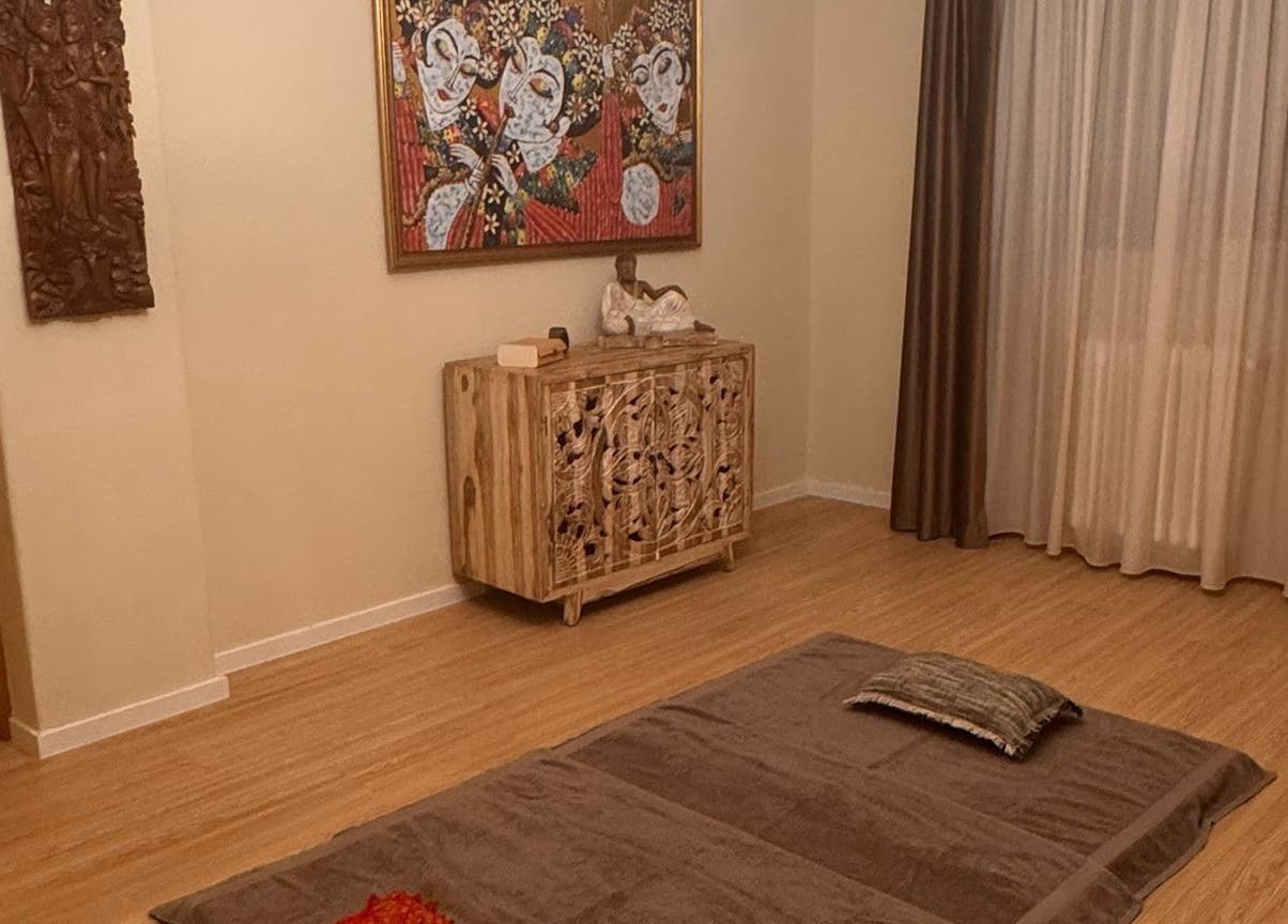 Relaxing massage room at Taksu SPA, with elegant decor in București, București, RO.