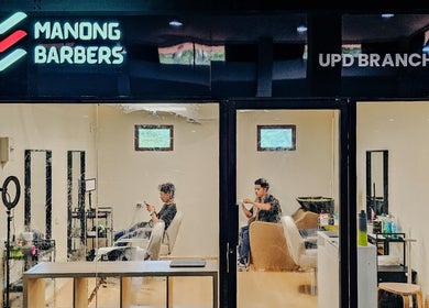 Inside view of Manong Barbers UP Diliman, QC, Quezon City, Metro Manila, PH, showcasing its modern interior.