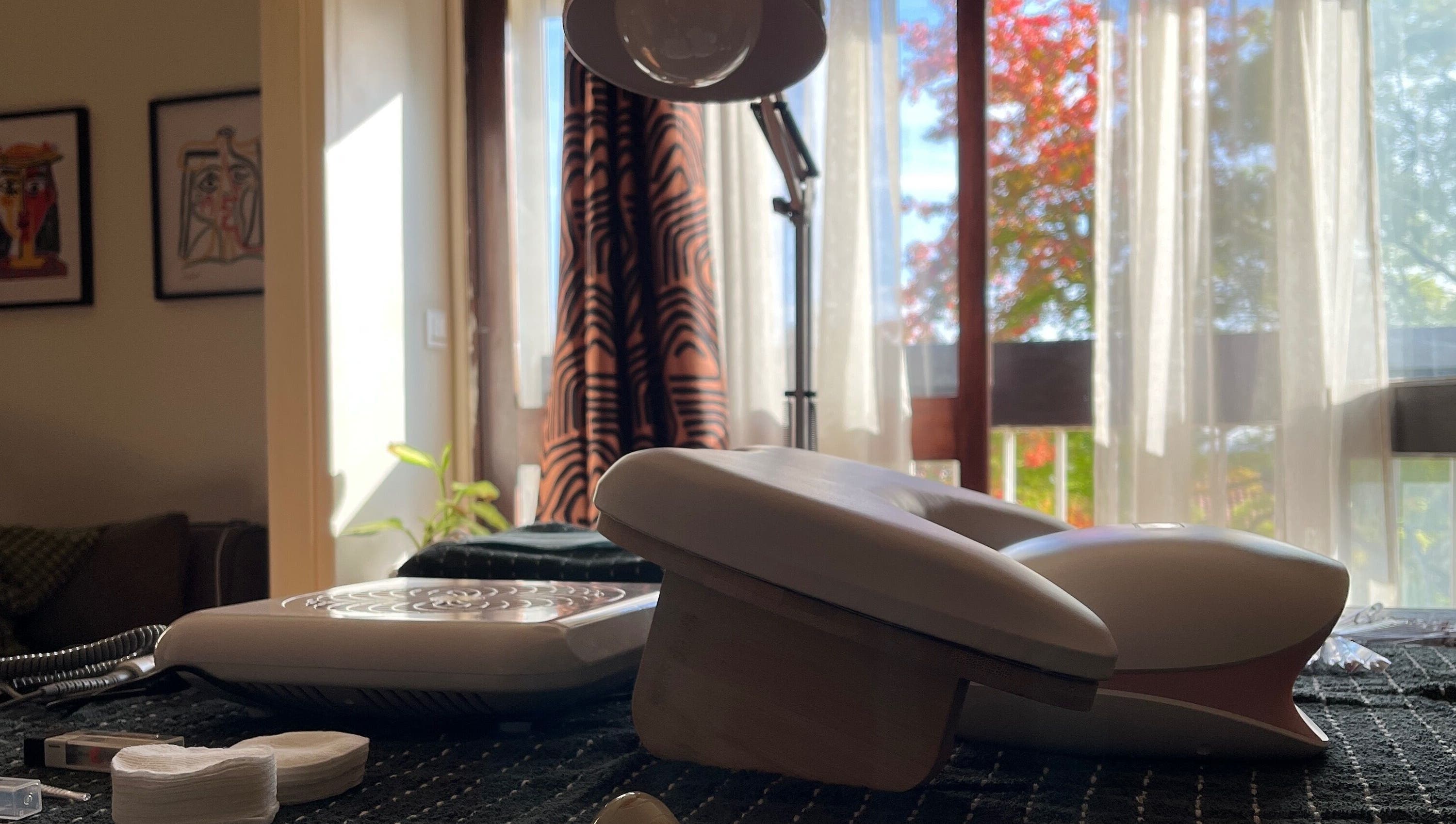 Équipement de bien-être à The Karmin Studio, Colomiers, Occitanie, FR. Lumière naturelle parfaite.