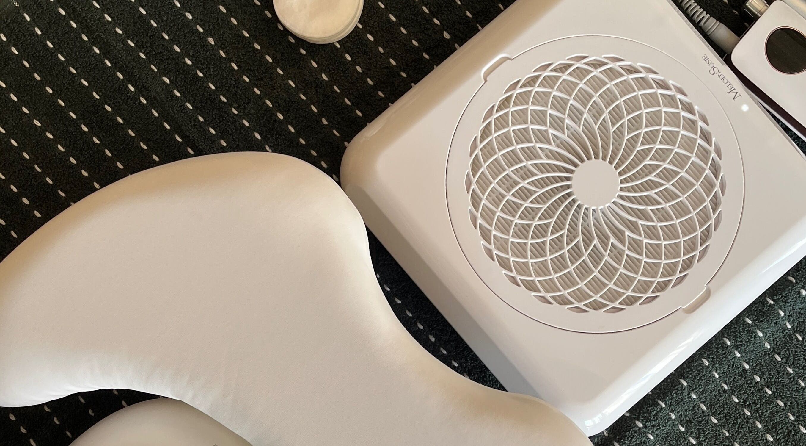 Détails d'un appareil beauté à The Karmin Studio, Colomiers, Occitanie, FR.