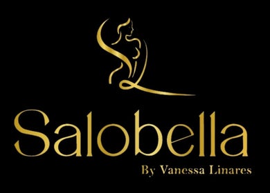 Logotipo dorado de Solabella en Orlando, Florida, US sobre fondo negro.