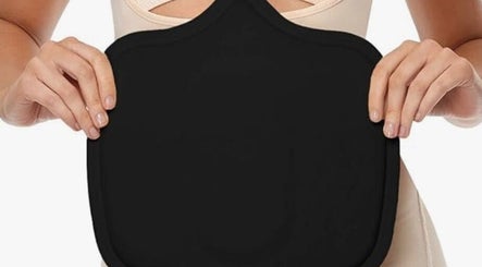 Faja moldeadora en Solabella, Orlando, Florida, US, diseñada para ajuste corporal cómodo.