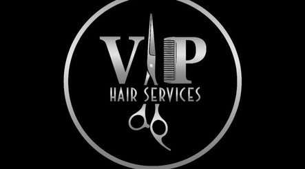 BROWOLOGY logo featuring scissors and comb at Carolina, San Juan, PR.