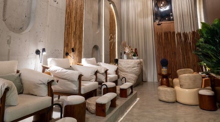 Luxurious seating area at Côte nail spa | كوت سبا, Riyadh, Riyadh Province, SA, featuring elegant decor.