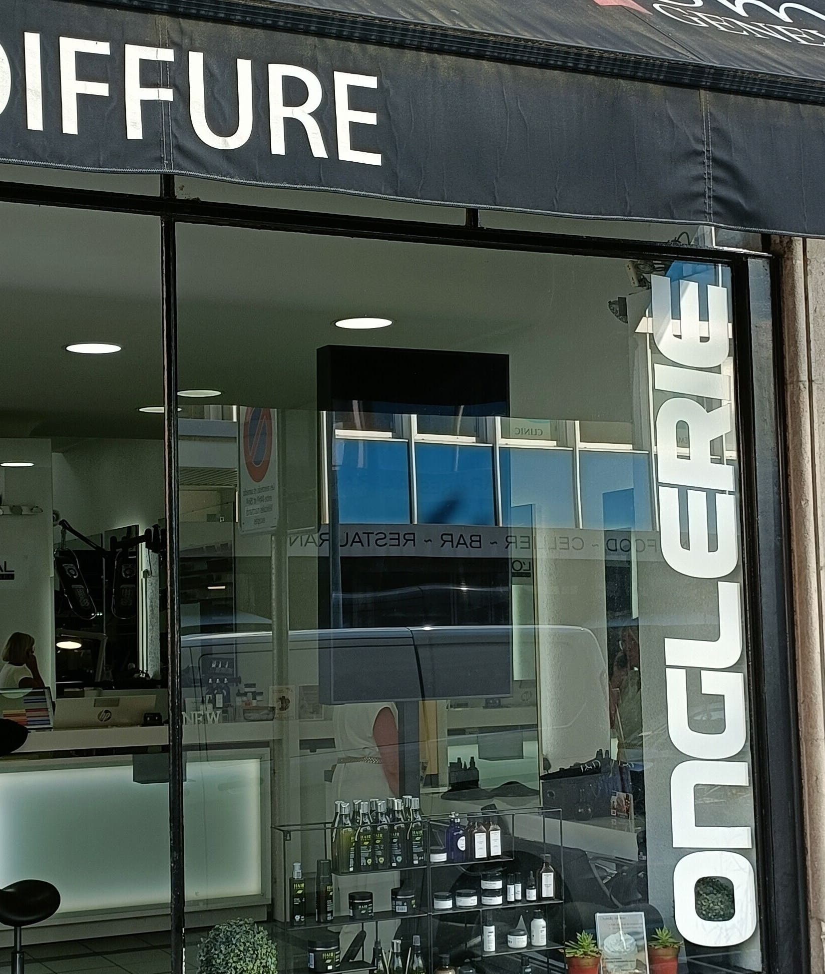 Vetrina di Le Prince Nerazzurro, salone a Genève, Genf, CH. Servizi di coiffure e onglierie.