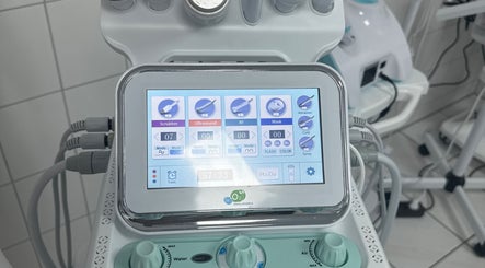 Advanced beauty equipment at Harmonie Oasis, Waldshut-tiengen, Baden-württemberg, DE for skin treatments.