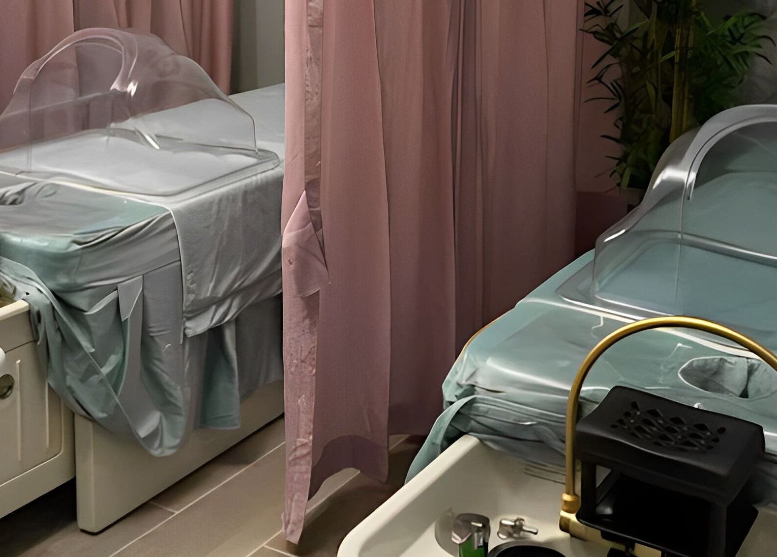 Healing Lotus Head Spa Massage therapy beds in Virginia Beach, Virginia, US, offering relaxation and wellness.