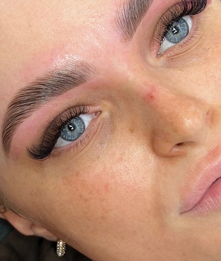 Beautifully shaped brows at Emily Does Brows, Dublin, County Dublin, IE. Enhance your look with expert services.