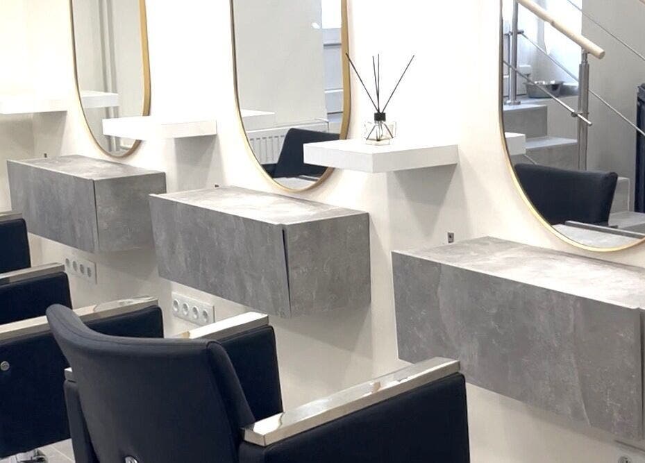 Imperial Beauty Lounge Budapest minimalista tükörszalonja, Budapest, Magyar, HU.