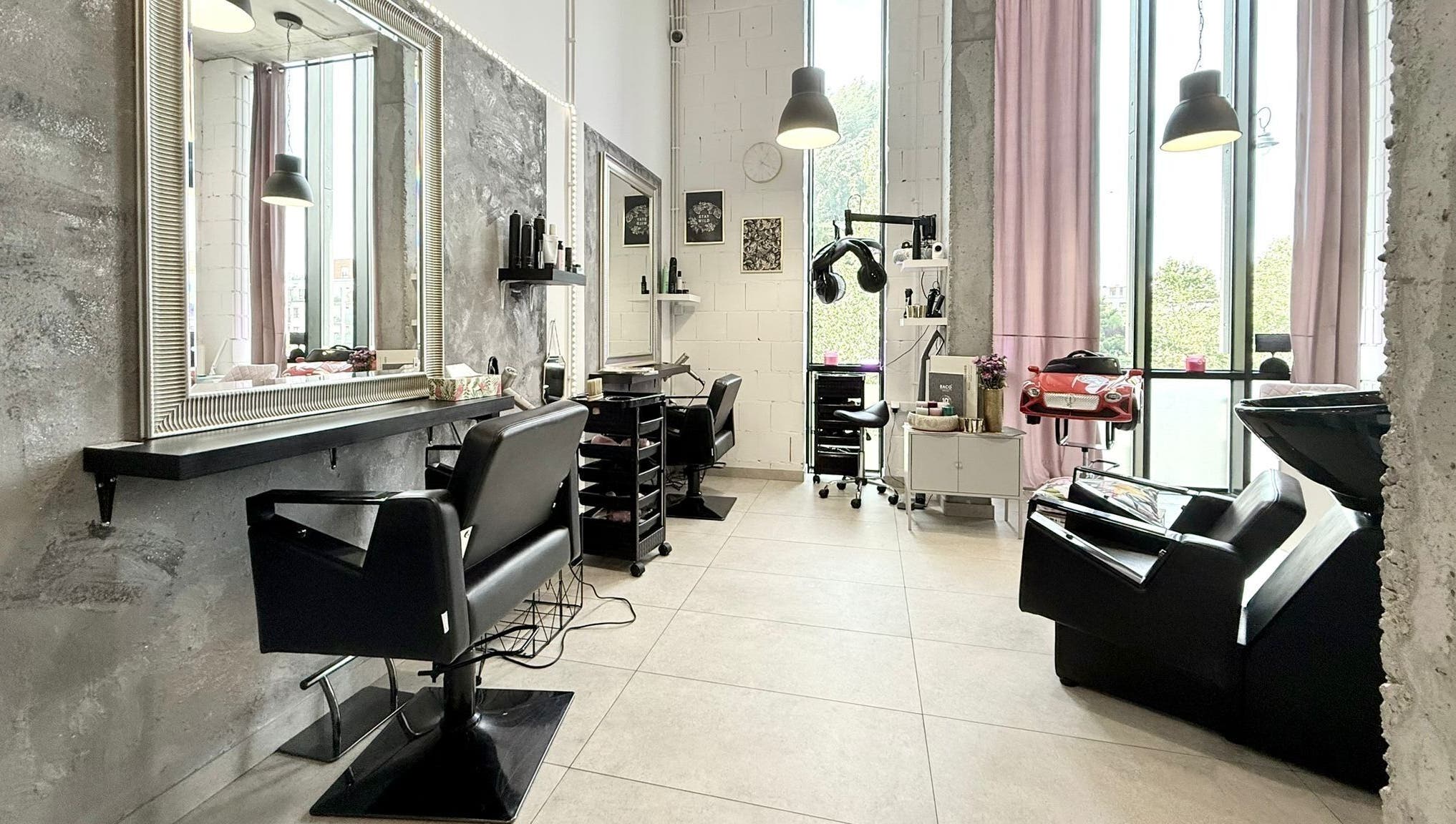 Stylowy salon Crazy Curly Fryzjer Wilanów - Beata Stańczak w Warszawa, Województwo Mazowieckie, PL.