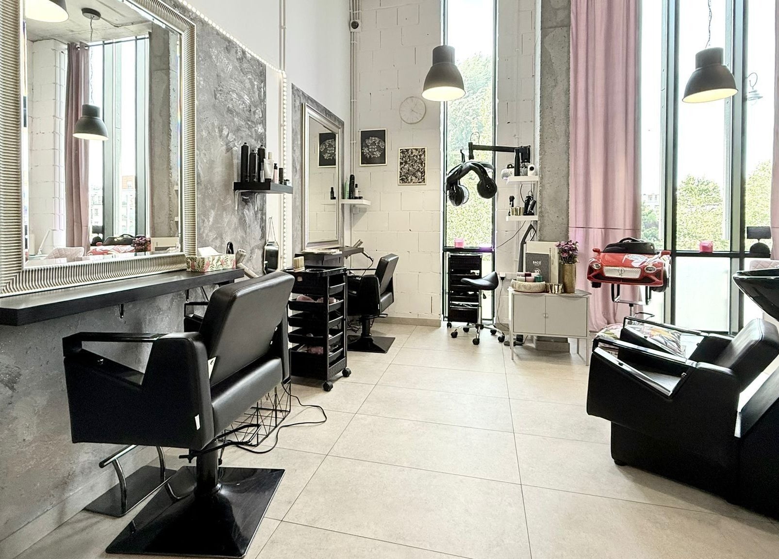 Stylowy salon Crazy Curly Fryzjer Wilanów - Beata Stańczak w Warszawa, Województwo Mazowieckie, PL.