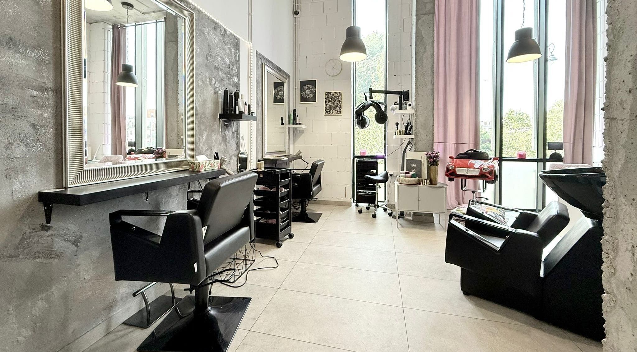 Stylowy salon Crazy Curly Fryzjer Wilanów - Beata Stańczak w Warszawa, Województwo Mazowieckie, PL.