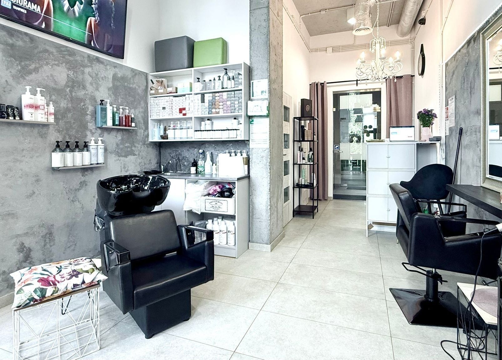 Wnętrze Crazy Curly Fryzjer Wilanów - Beata Stańczak, Warszawa, Województwo Mazowieckie, PL