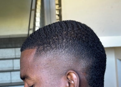 Coiffure épurée et moderne à DR MOUSSI (DRM), Saint-louis, Saint-pierre, RE.