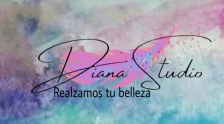 Logotipo de Diana Studio con fondo pastel en Santo Domingo, Santo Domingo De Los Tsáchilas, EC.