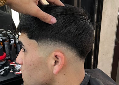 Corte impecable en Jesus cutzz barber shop, Peñalolén, Región Metropolitana, CL.