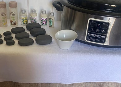 Huiles et pierres chauffées pour massage chez Magik’nails &beauty eyes, Marquion, Hauts-de-France, FR.