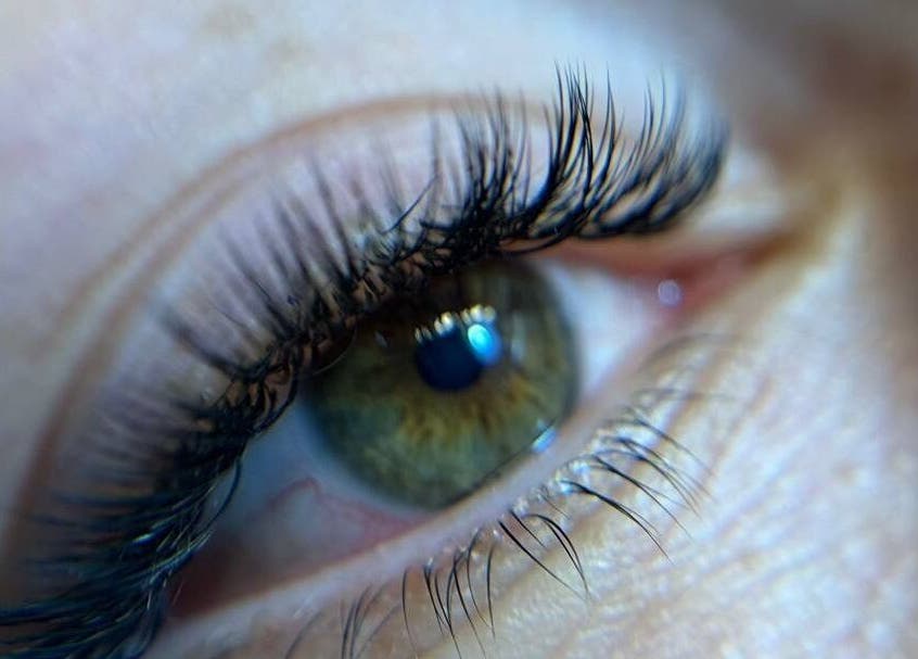 Close-up of beautifully enhanced eyelashes at Beauty Studio Madam D, București, București, RO.