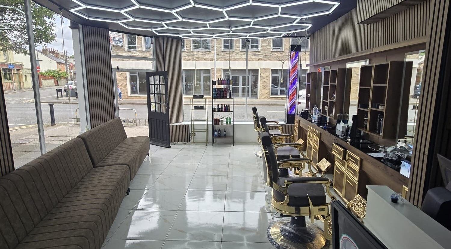 Spacious interior of Sextonbarber(Turkish style) in Kingston Upon Thames, England, featuring modern decor.