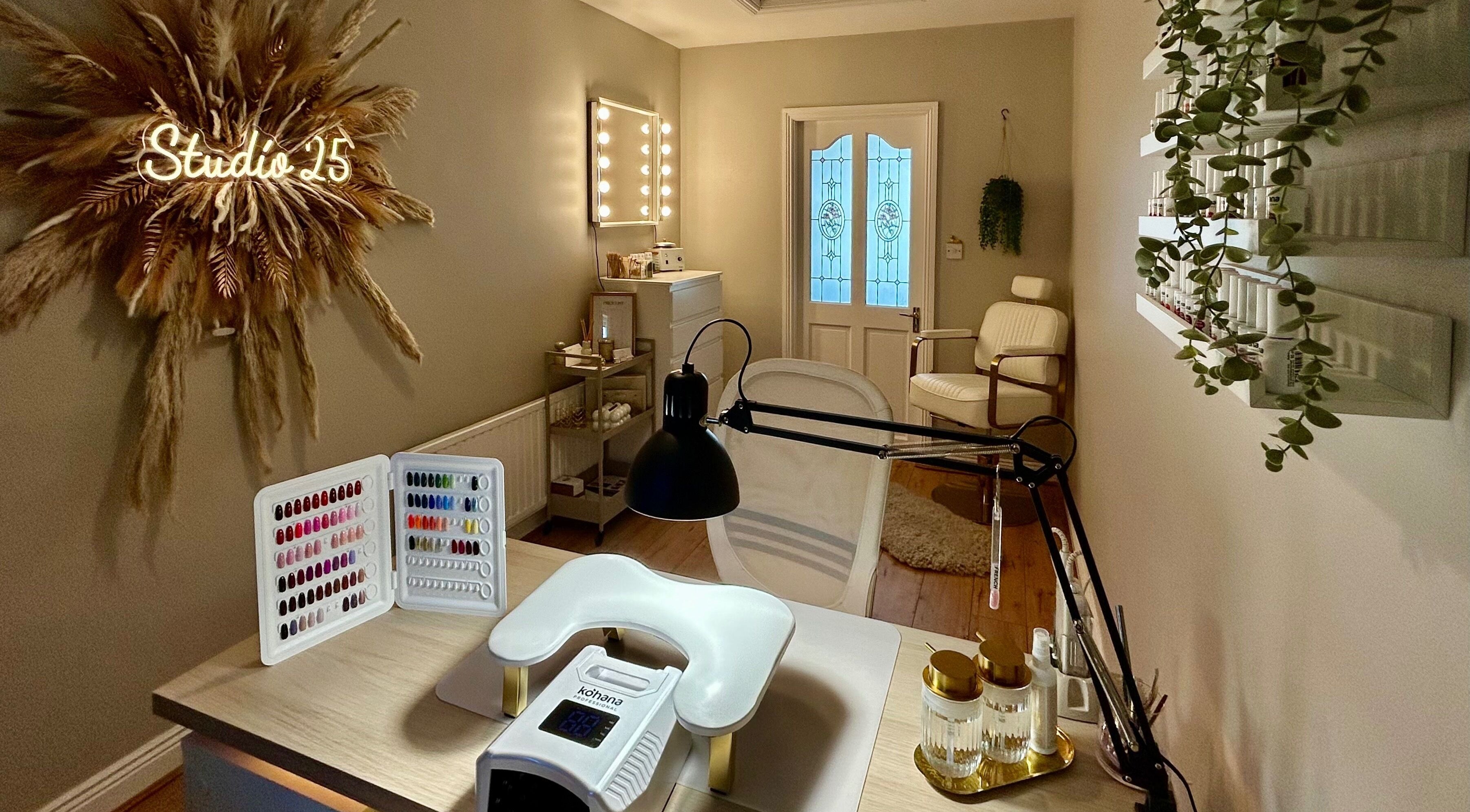 Cozy interior of Studio 25 by Sadhbh in Banagher, County Offaly, IE with a chic nail table and elegant decor.