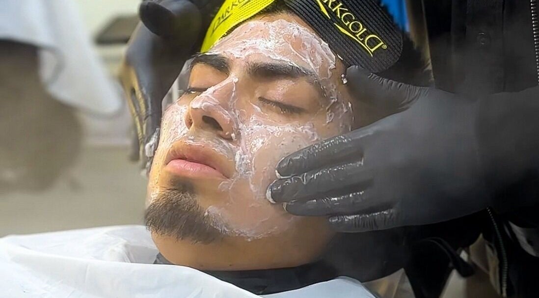 Tratamiento facial rejuvenecedor en Top Vision, Lima, Provincia De Lima, PE, con productos de calidad.