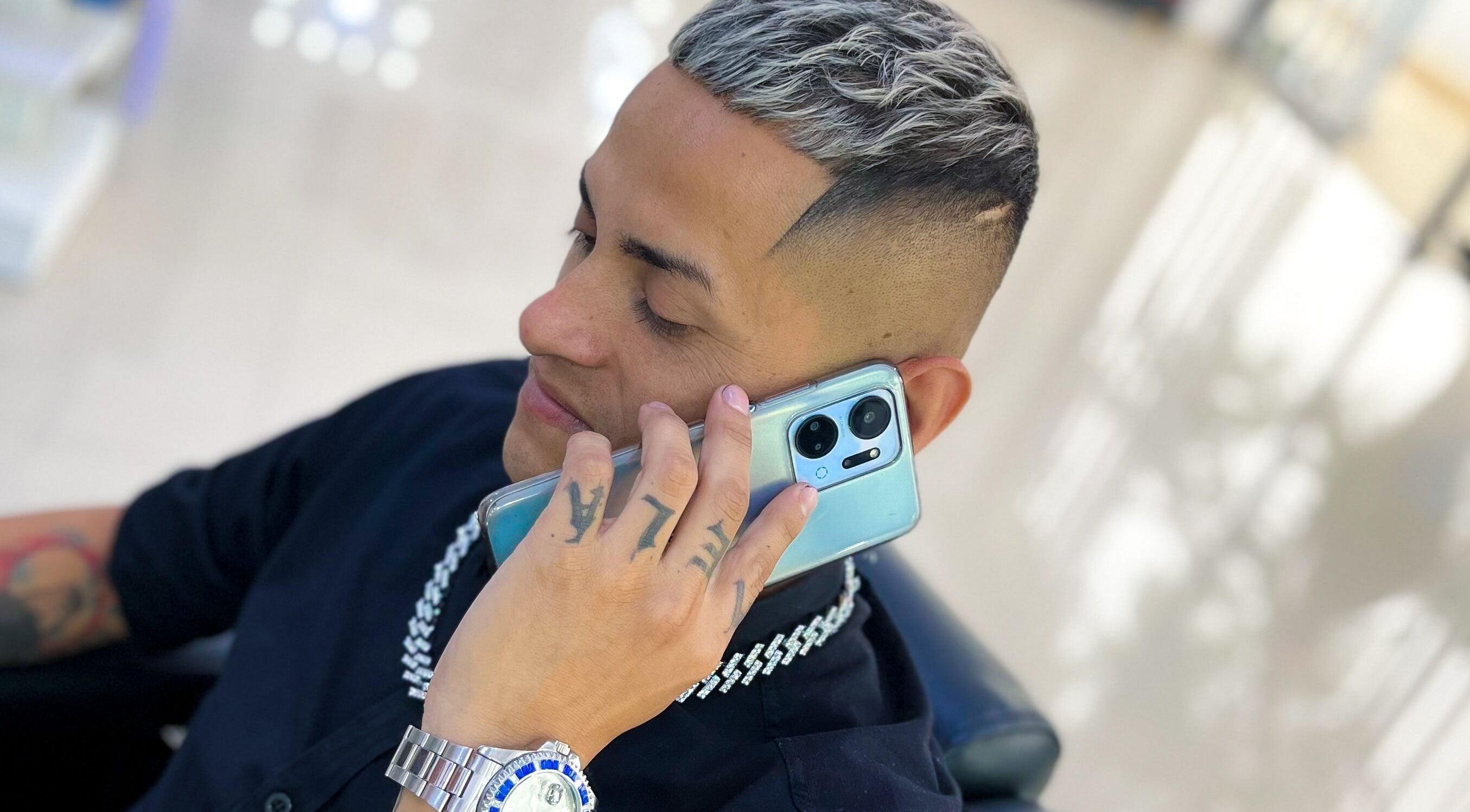 Cliente con corte moderno en Top Vision | Villa El Salvador | AV. BOLÍVAR, Lima, Provincia De Lima, PE.