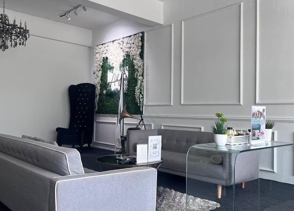 Elegant lounge area at Akma Spa Shah Alam, Shah Alam, Selangor, MY with plush seating and modern decor.