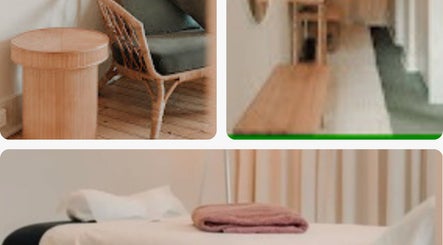 Serene lounge and massage area at Inbodybondi, Sydney, New South Wales, AU, offering relaxation and wellness.