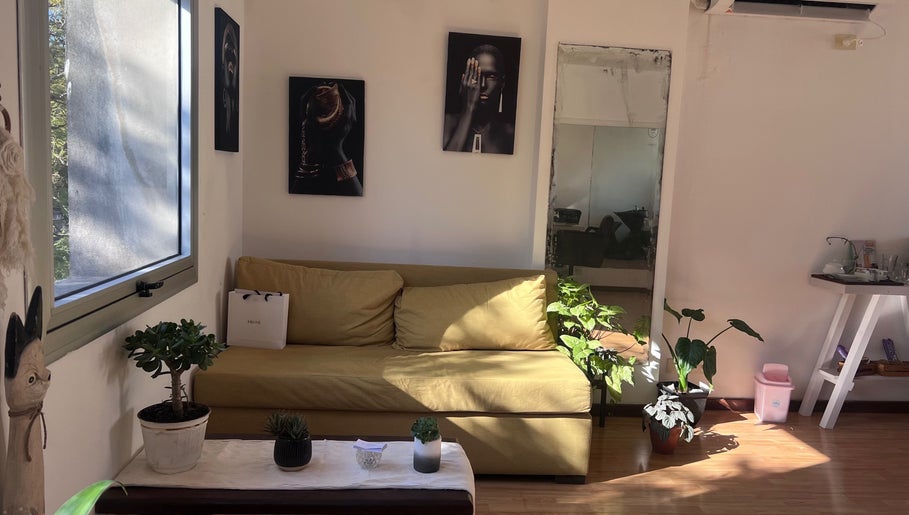 Sala de espera acogedora en Zoe Cebal, Acassuso Manzone 877 2 A, Provincia De Buenos Aires, AR.