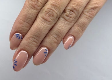 Unhas com arte azul sofisticada por By.rafaelam, Vila Real, Vila Real, PT.