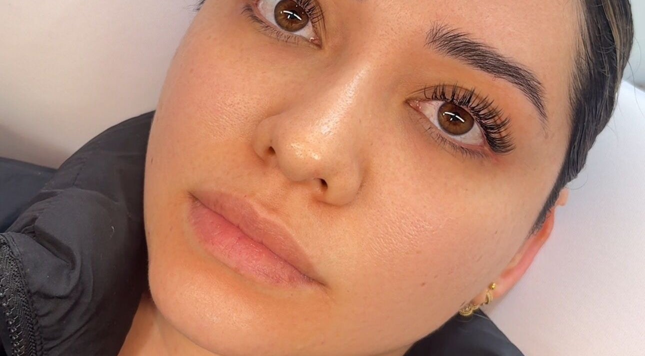 Realce de pestañas en Las pestañas de Ru, Morelia, Morelia, MX.