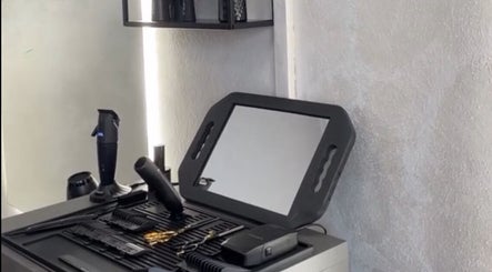 Strumenti da barbiere presso Hair Barber Family, Poirino, Piemonte, IT, pronti per l'uso.