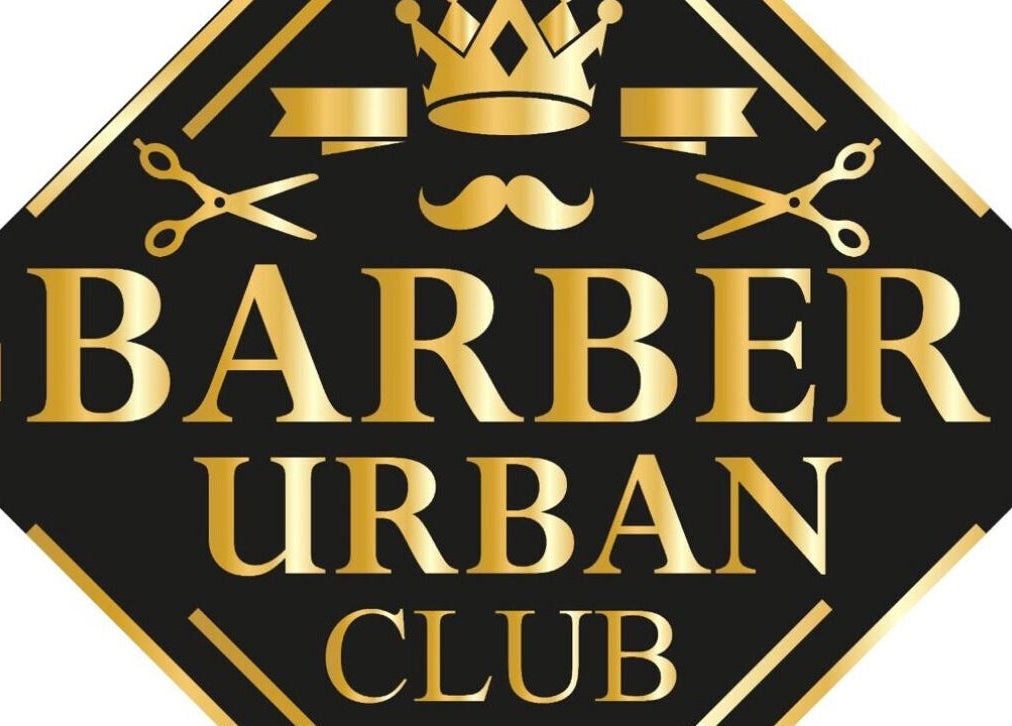 Logo dorado de BARBER URBAN CLUB en Santa Cruz De La Sierra, Departamento De Santa Cruz, BO.