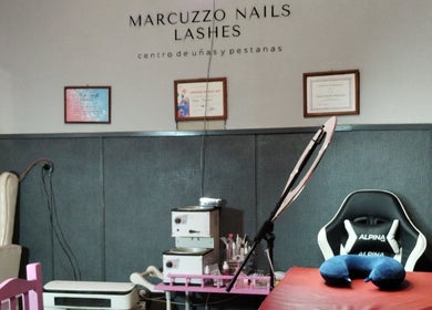 Sala de tratamiento en Marcuzzo Nails Lashes, Bahía Blanca, Provincia De Buenos Aires, AR.