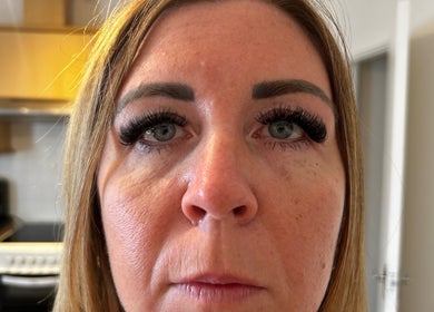 Aplicație gene superbe la Otilia Lashes and Beauty, Cinderford, England, GB.