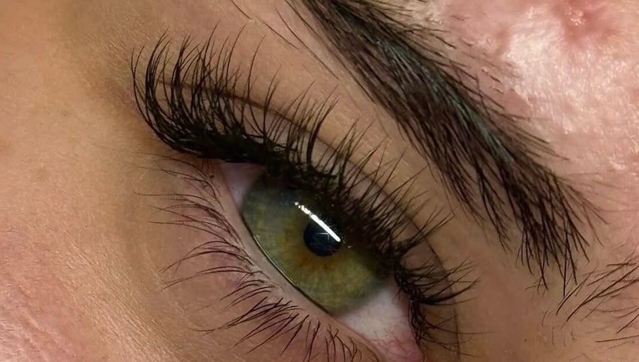 Close-up of lush lashes from Lashesbyvhivien, Whitlam, Australian Capital Territory, AU.