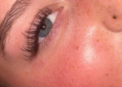 Close-up of expertly styled lashes at Blink’d By Shanna, Poole, England, GB.