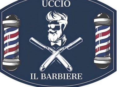 Logo di Uccio il barbiere a Ottana, Sardegna, IT, con due rasoi incrociati.